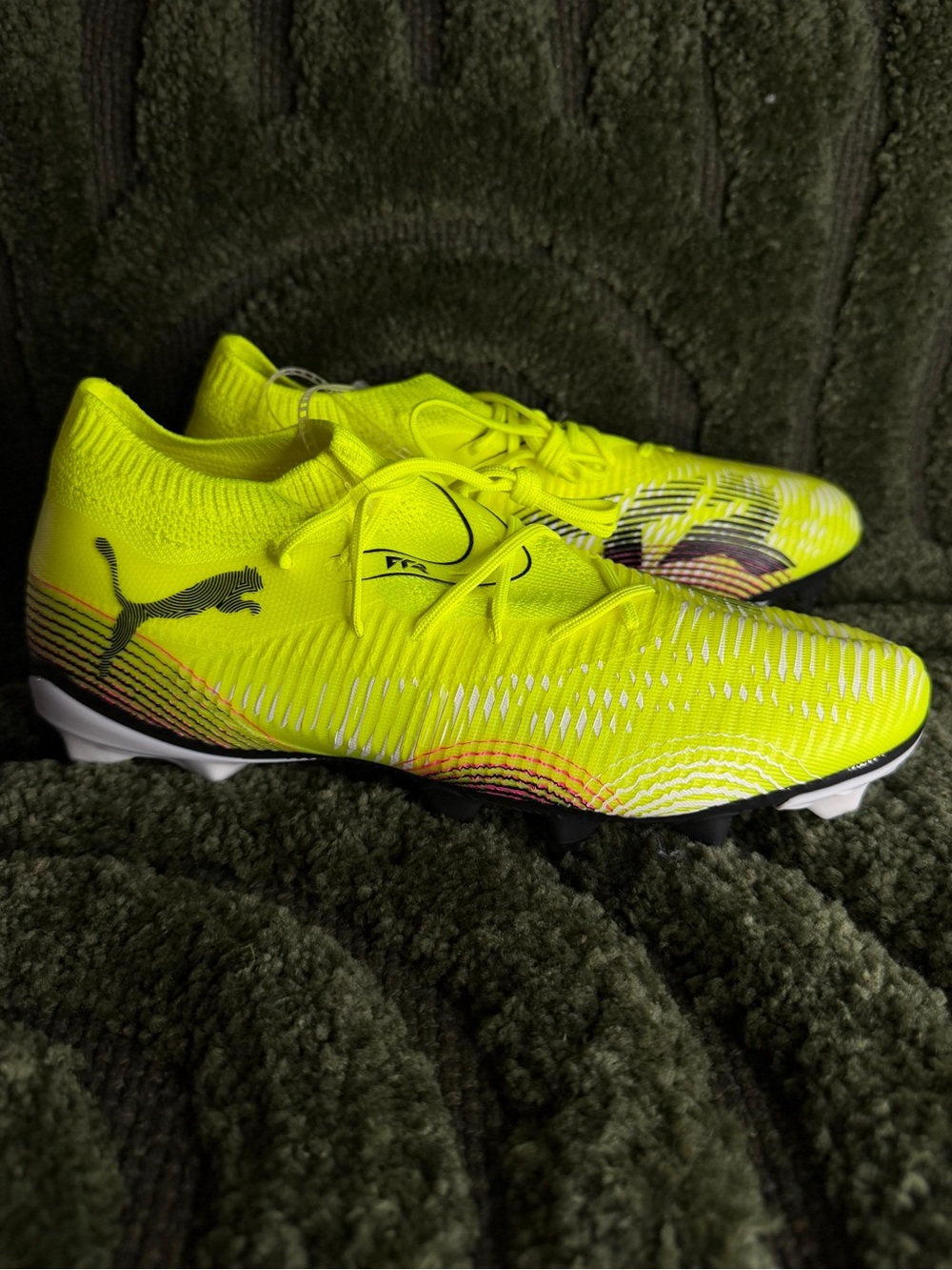 Puma Neon Yellow Women's Athletic Lace-Up Shoes - Picture 4 of 6